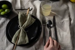 Bestick Gloria Matt Svart (16-part) - KARE Design