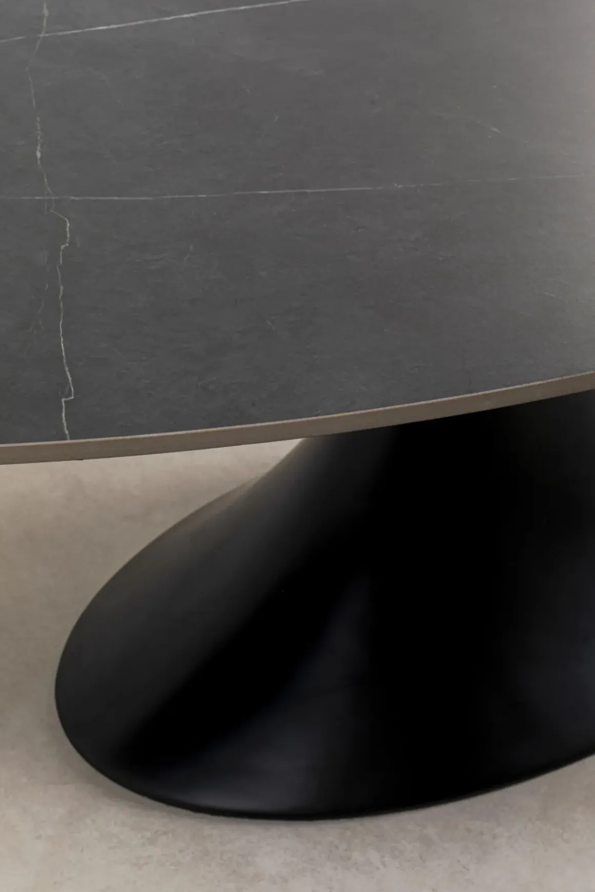 Bord Grande Possibilita Oval - Sten/Svart, 220x120cm - KARE Design