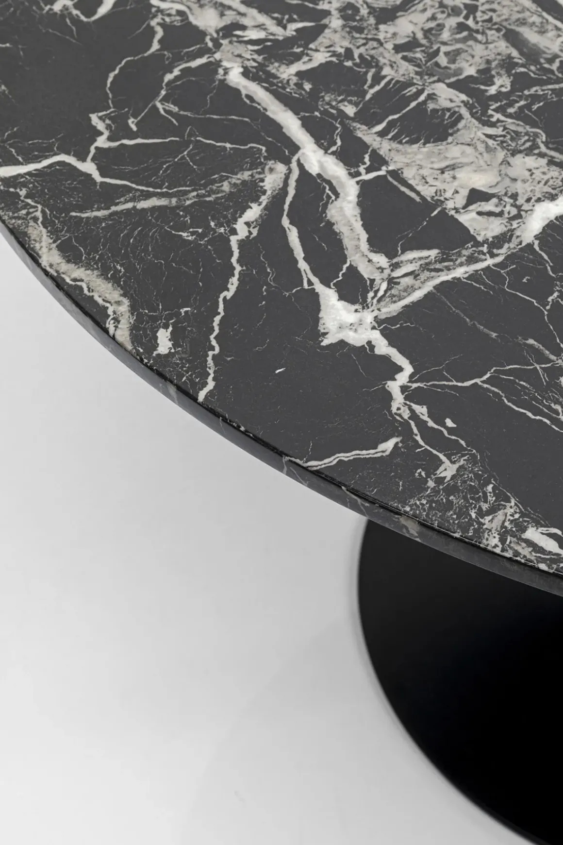 Bord Schickeria - Marmor, Svart, Ø110cm - KARE Design