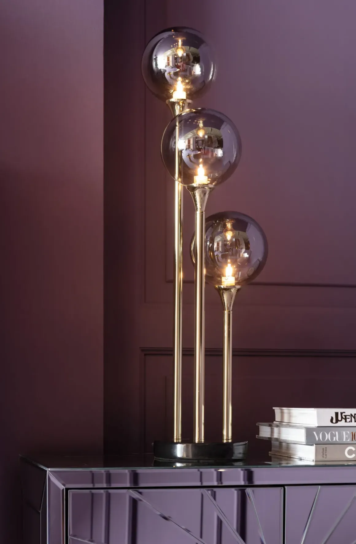 Bordslampa Al Capone - Klotlampa i Tonat Glas, Grå - KARE Design