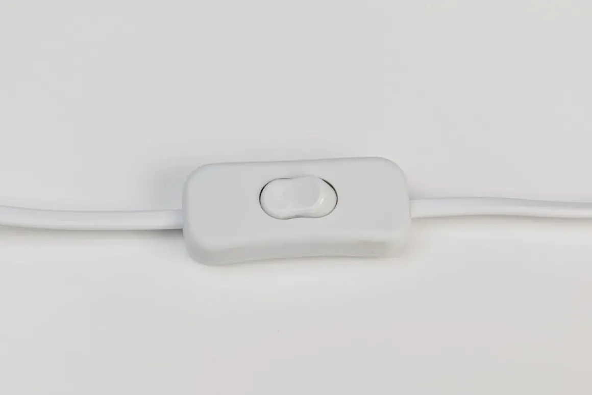 Bordslampa Animal Rabbit - Vit/Grön, 68cm - KARE Design