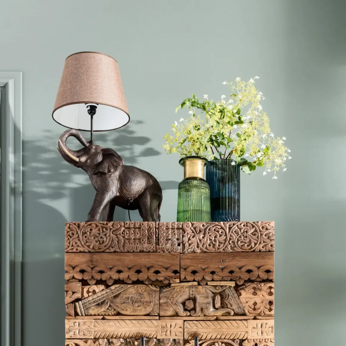 Bordslampa Elephant Safari - KARE Design