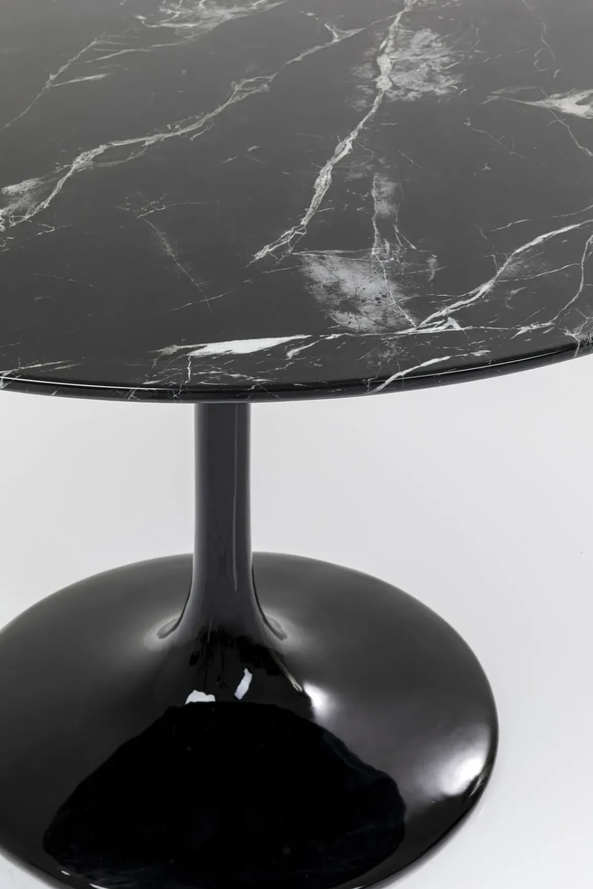 Bord Solo - Runt Matbord Svart Marmor, 110cmØ - KARE Design