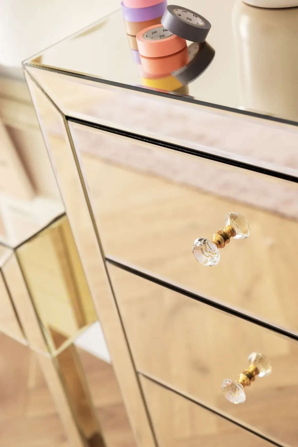 Byrå Luxury - Champangefärgat Spegelglas, 5 Lådor - KARE Design