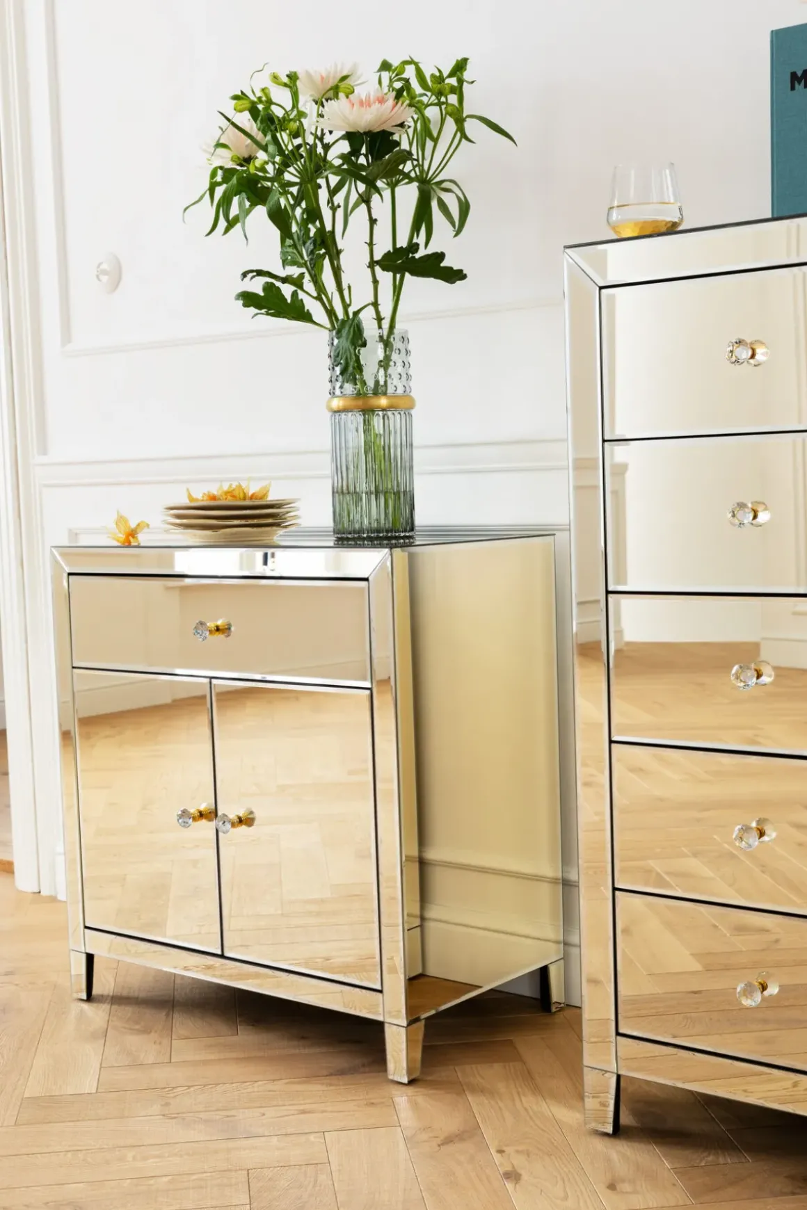 Byrå Luxury - Champangefärgat Spegelglas, 5 Lådor - KARE Design