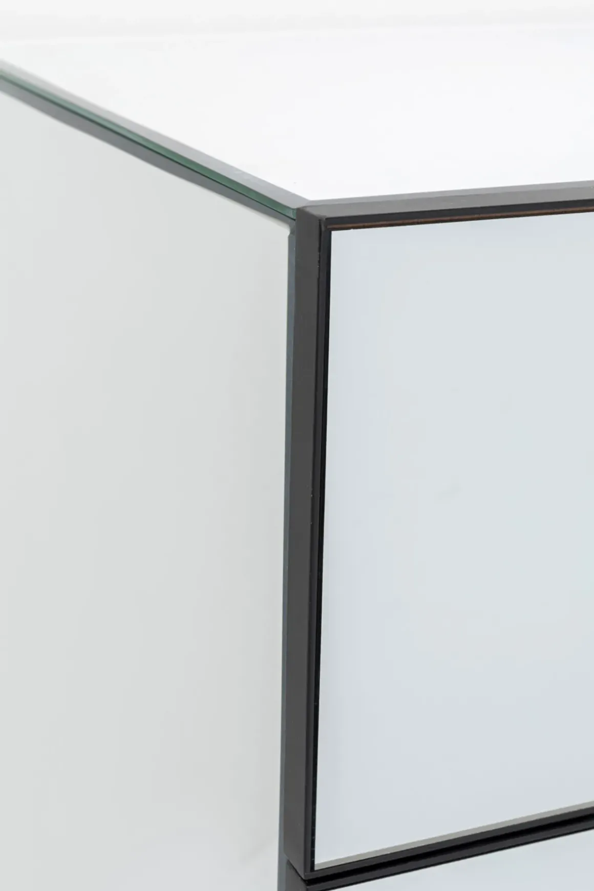 Byrå Soran 5 Lådor - Spegelglas/Svart, 65x114cm - KARE Design
