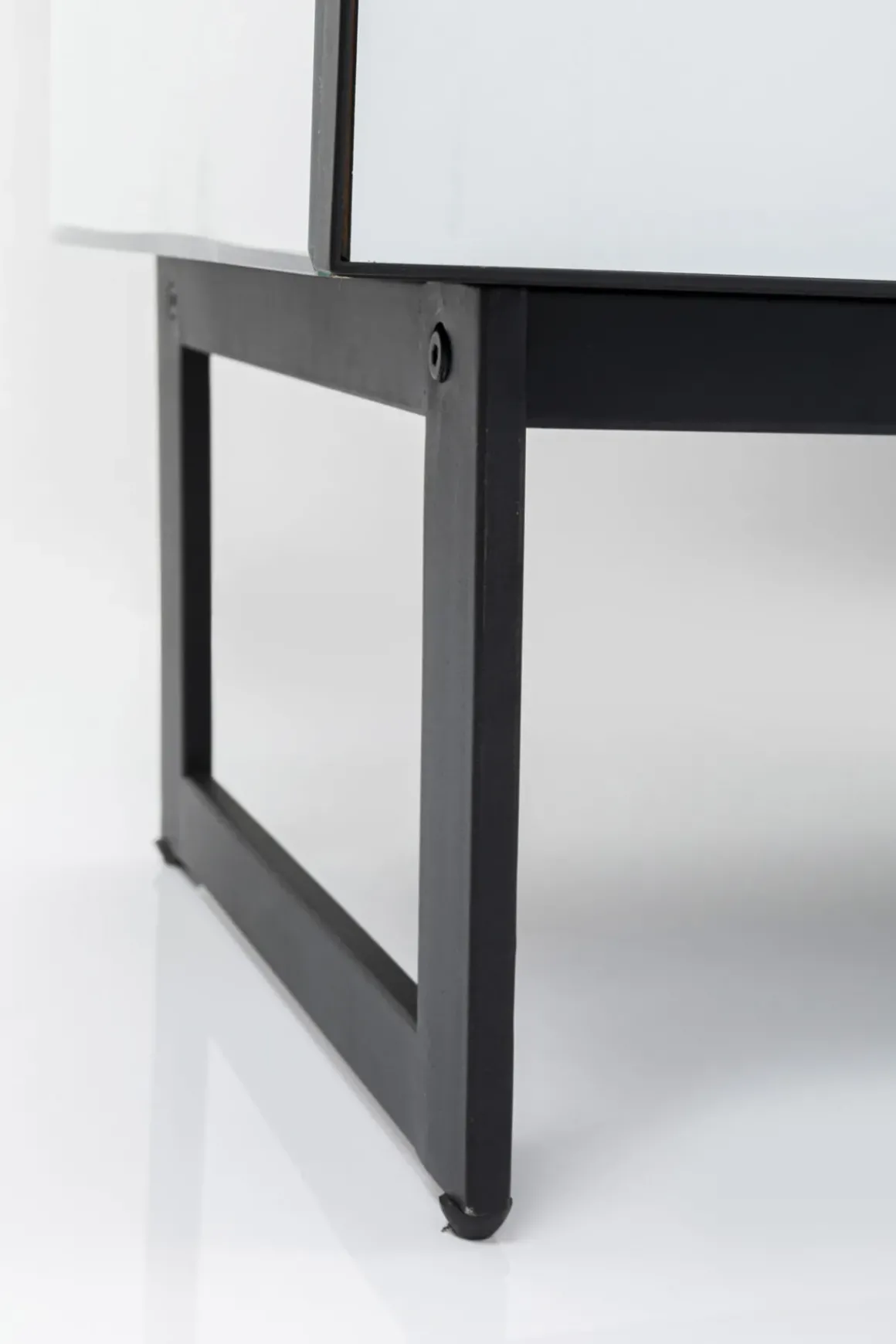 Byrå Soran 5 Lådor - Spegelglas/Svart, 65x114cm - KARE Design