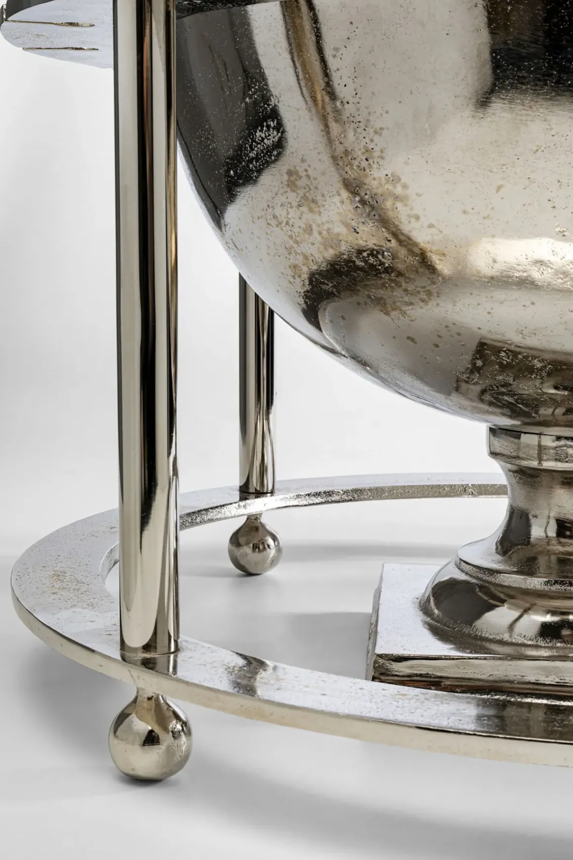 Champagnekylare Time - Stor Vinkylare med Hängen för 12 Glas, Ø61cm - KARE Design