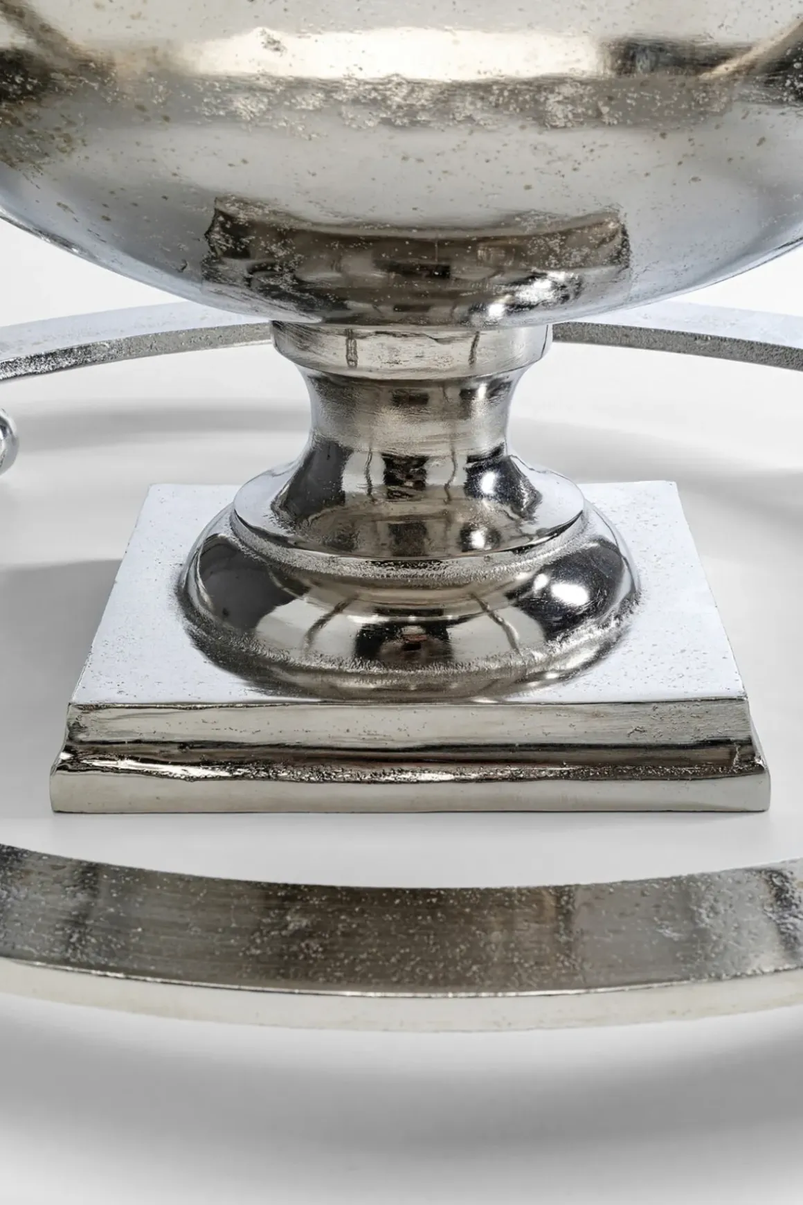 Champagnekylare Time - Stor Vinkylare med Hängen för 12 Glas, Ø61cm - KARE Design