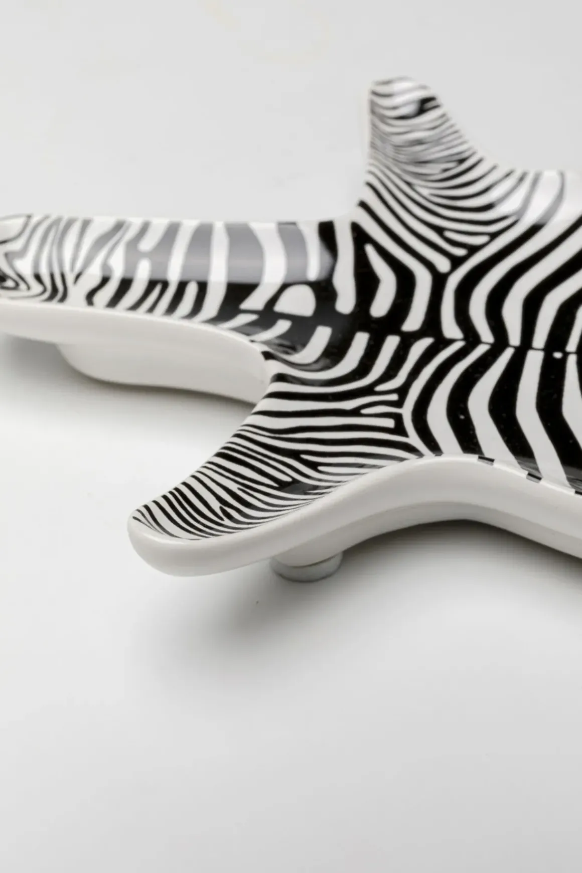 Dekorfat Zebra - Skål, 21x15cm - KARE Design