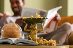 Dekorfigur Banana Leaf - Apa med Skål - KARE Design