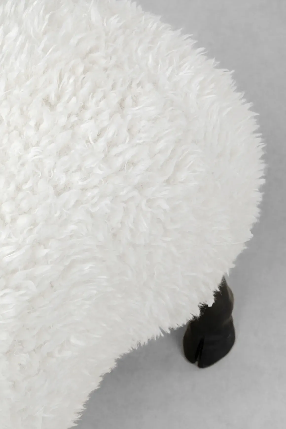 Dekorfigur Bathilde - Vit Bagge, 78cm - KARE Design
