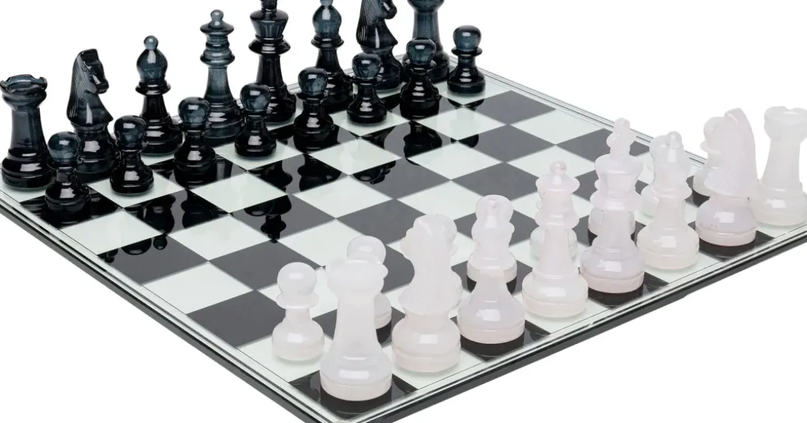 Dekorfigur Chess Transparent - schack, 60x60cm - KARE Design