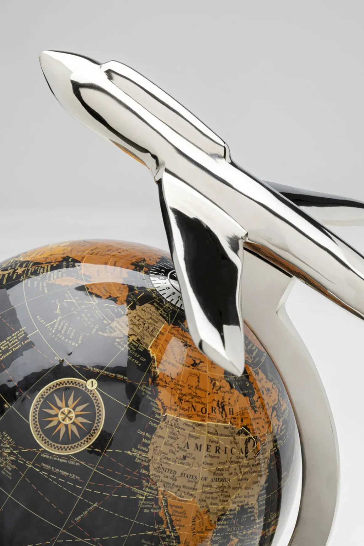 Dekor Globe Top Plane - Jordglob Med Plan, 39cm - KARE Design