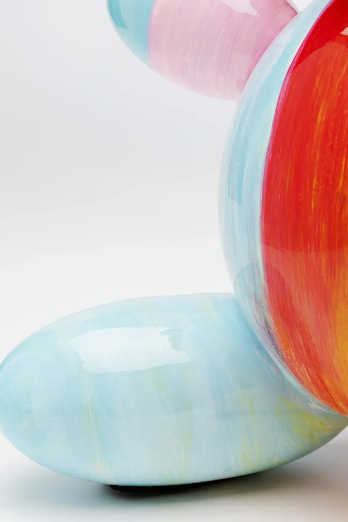Dekor Rainbow Bear - Regnbågsfärgad Björn, 36cm - KARE Design