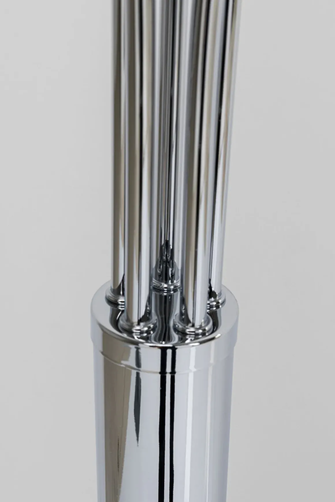 Golvlampa Five Fingers - Femarmad Lampa, Krom, 215cm - KARE Design