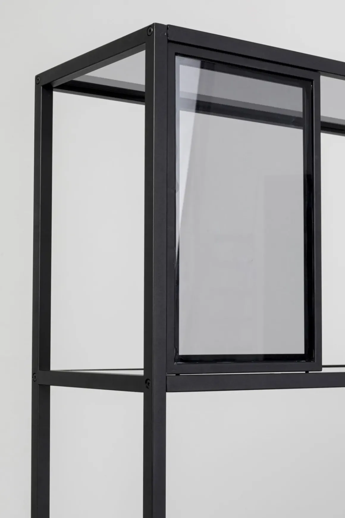 Hylla Skyler - Bokhylla i Svart/Tonat Glas, 195x115cm - KARE Design