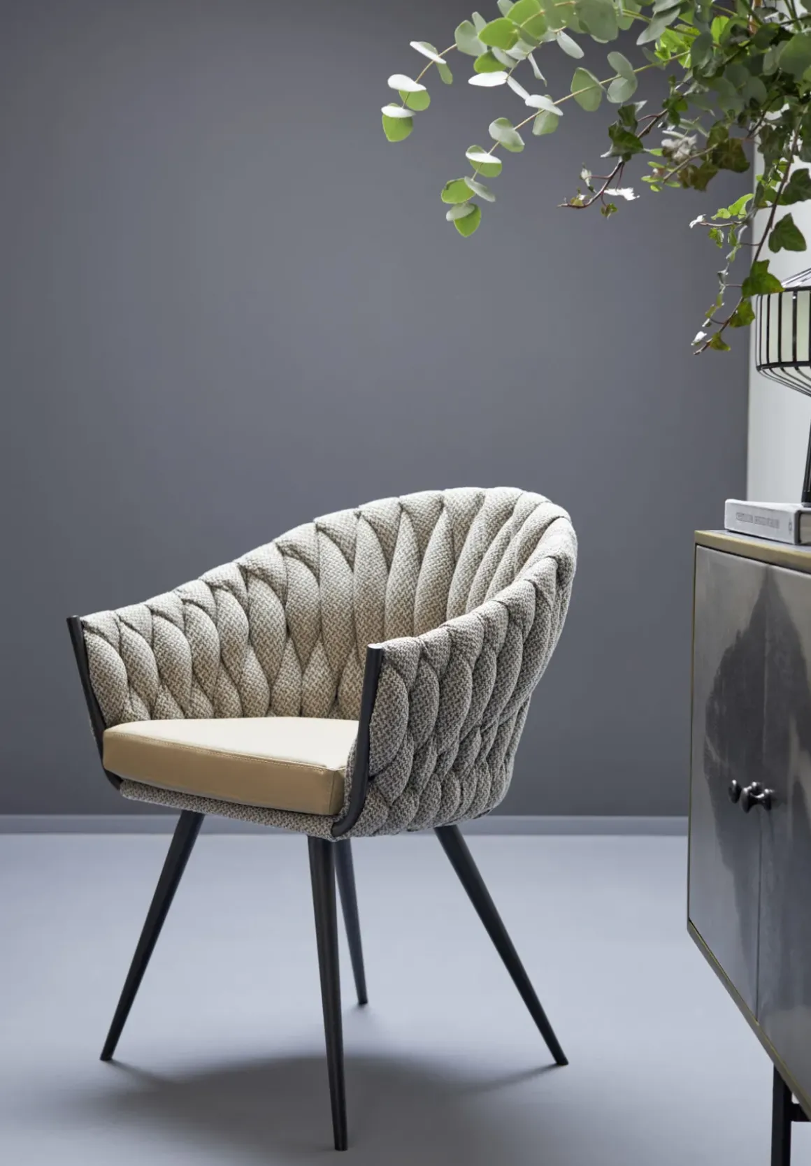 Karmstol Knot Tweed - Stol med Armstöd Greige - KARE Design