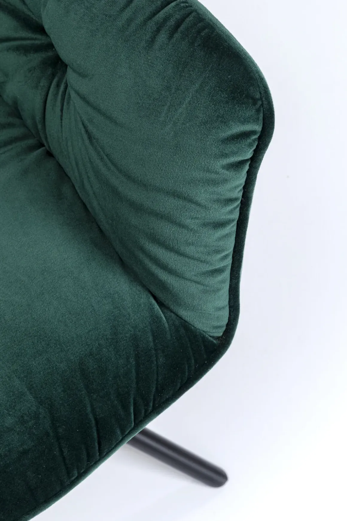 Karmstol Mila - Grön Stol med Armstöd - KARE Design