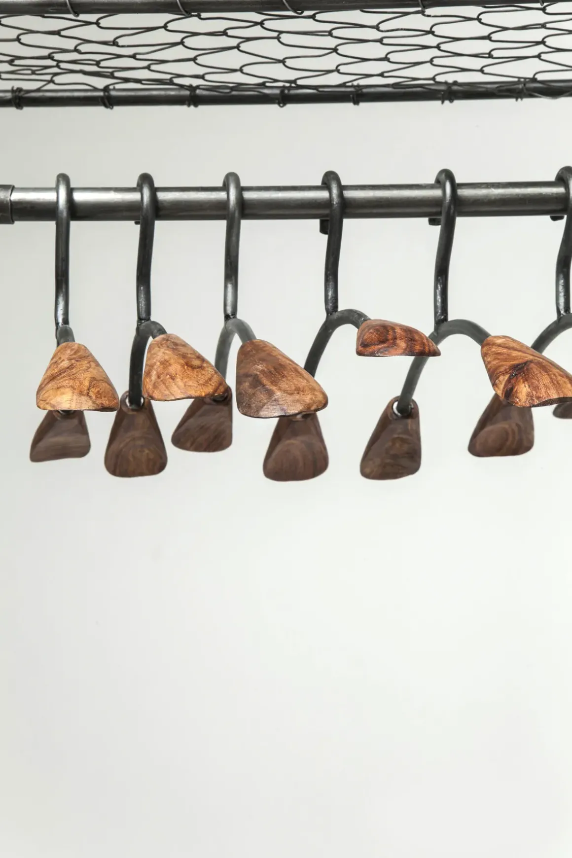 Klädhängare Cosmopolitan - 12 Galgar/Skohylla, 176x102cm - KARE Design