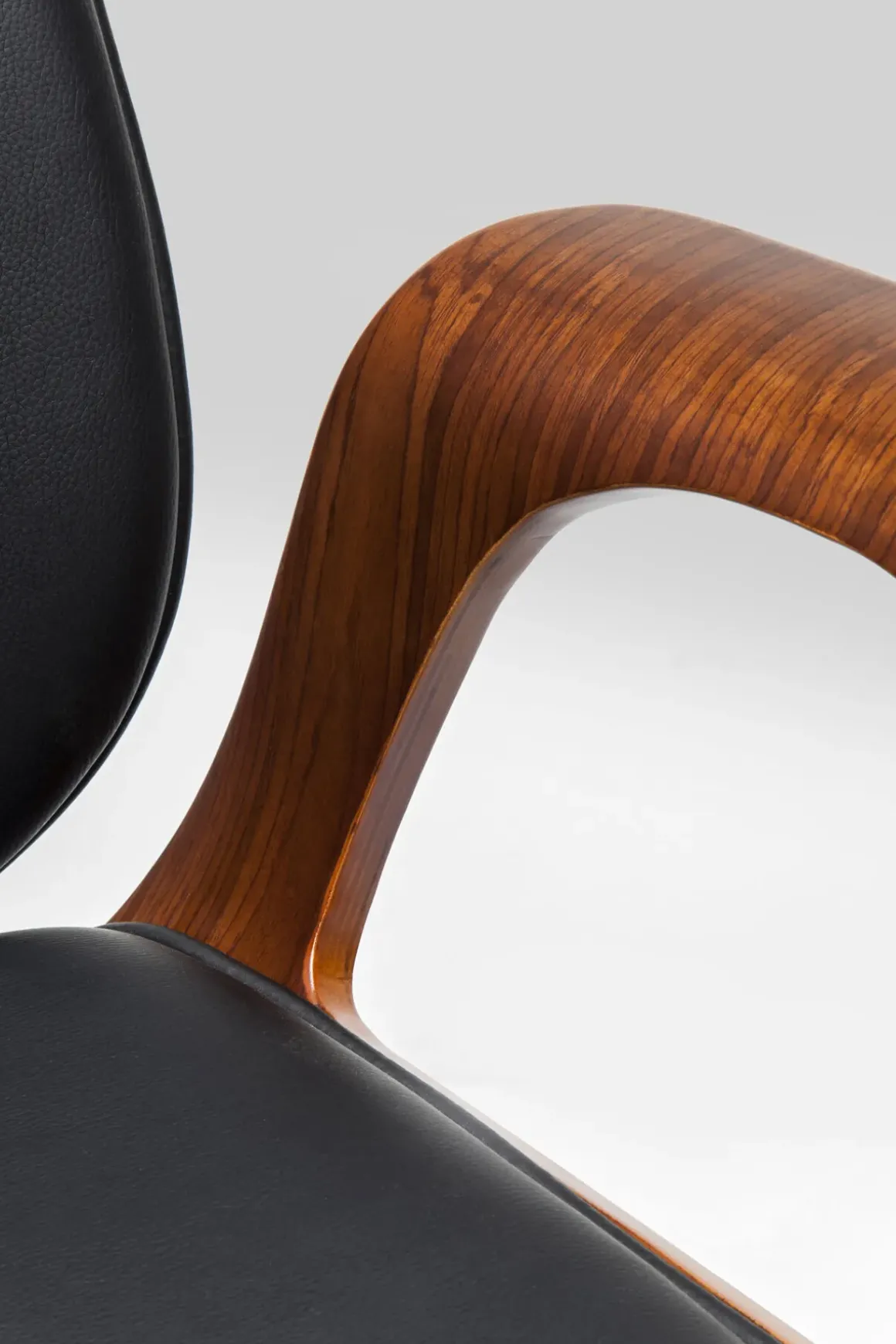 Kontorsstol Patron Walnut - Snurrstol på Hjul, Svart/Valnöt - KARE Design