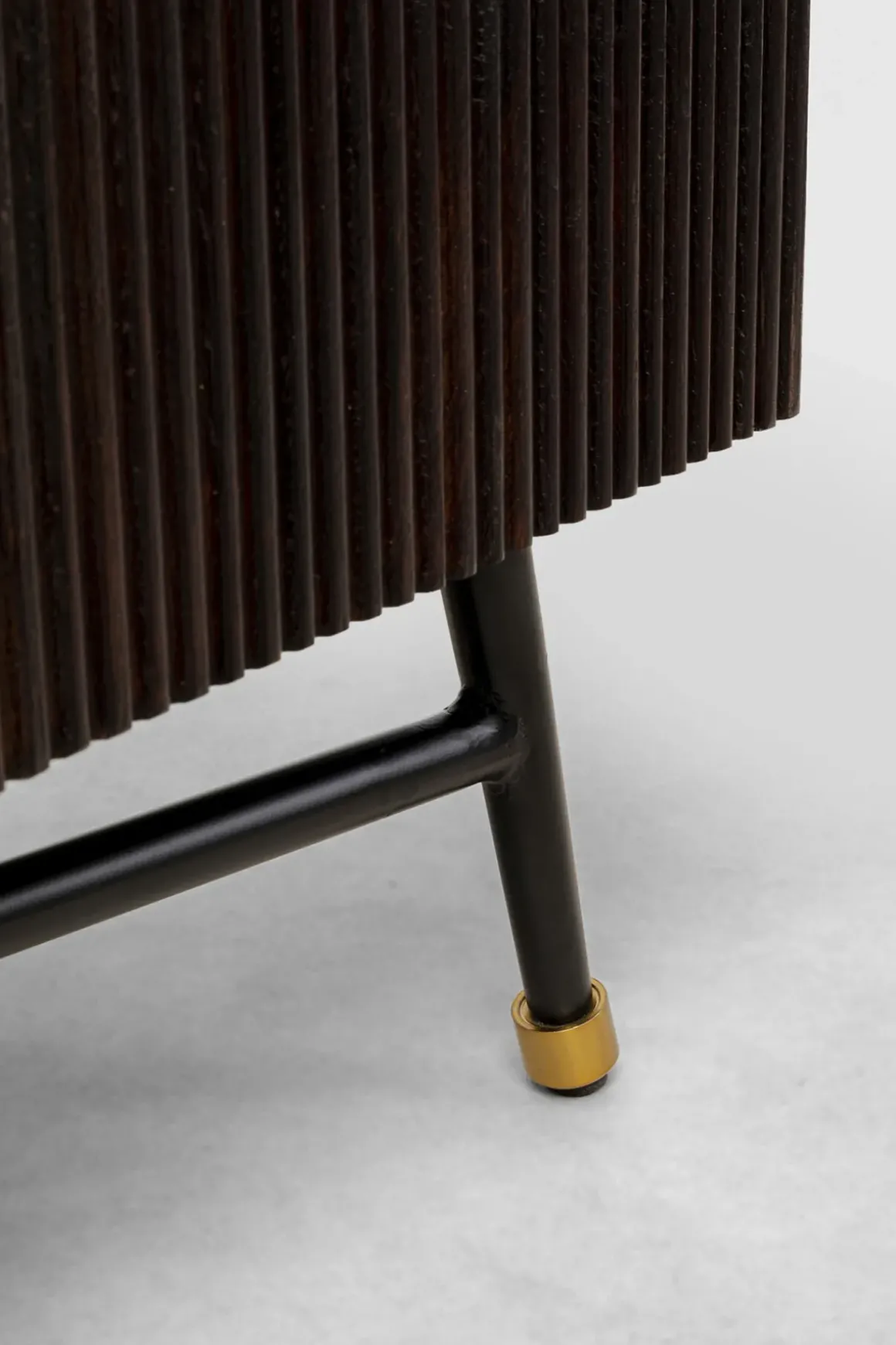 Lågskåp - Tv-bänk Catalina - Mörkt trä, 170x50cm - KARE Design