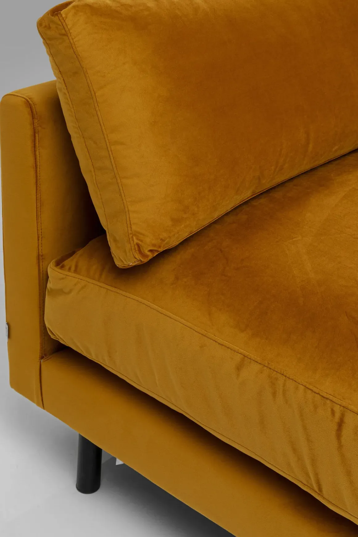 Loungefåtölj Discovery - Sammet Bärnsten, 100cm - KARE Design