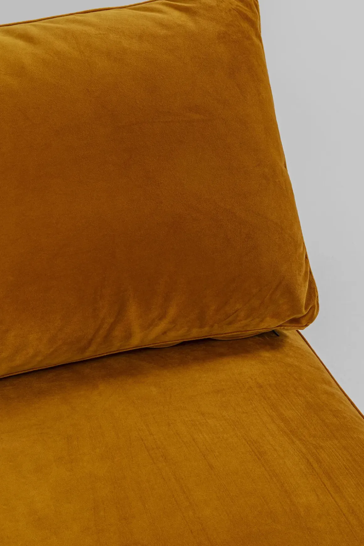 Loungefåtölj Discovery - Sammet Bärnsten, 100cm - KARE Design