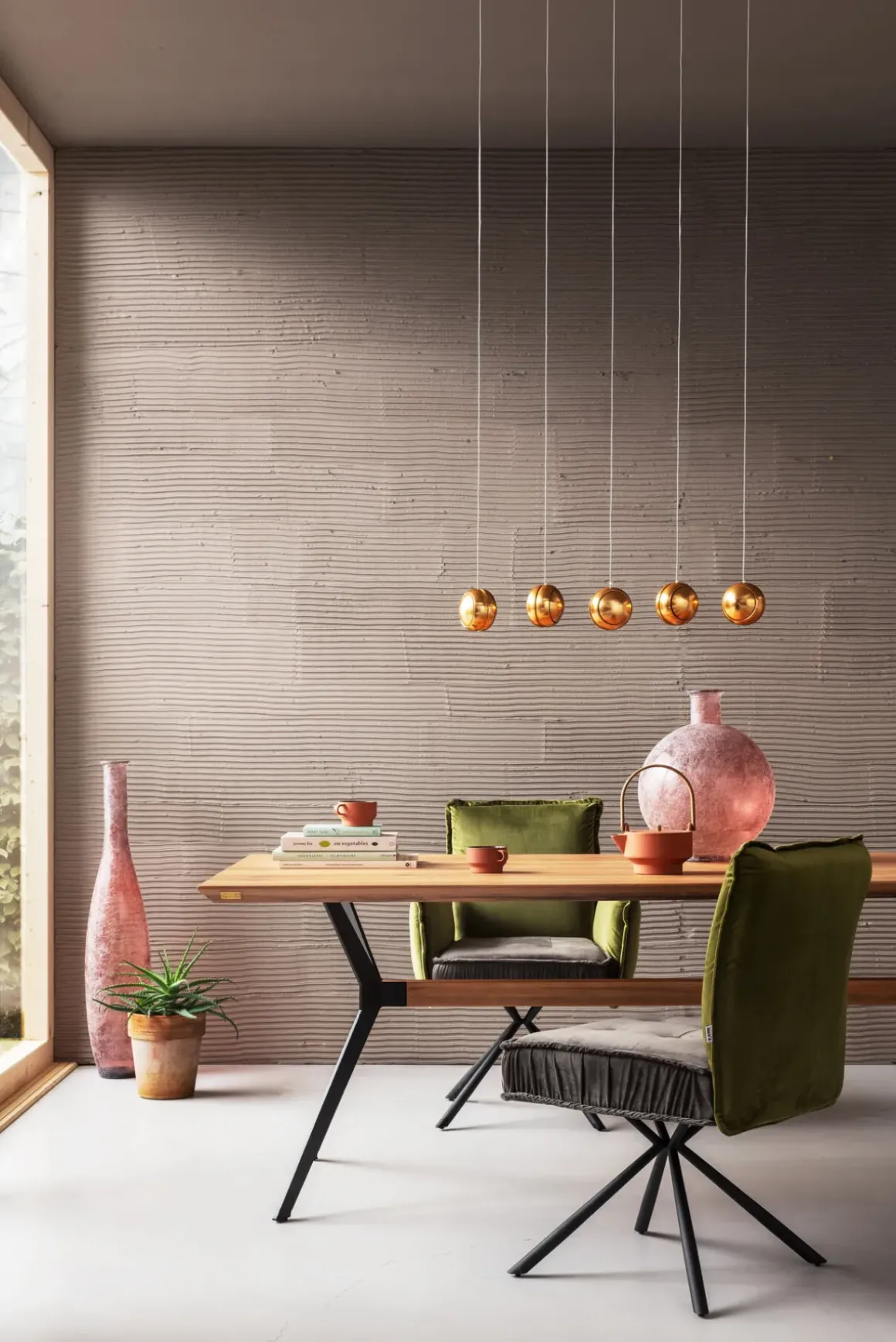 Matbord Downtown - Massiv Ek/Svart, 220x100cm - KARE Design