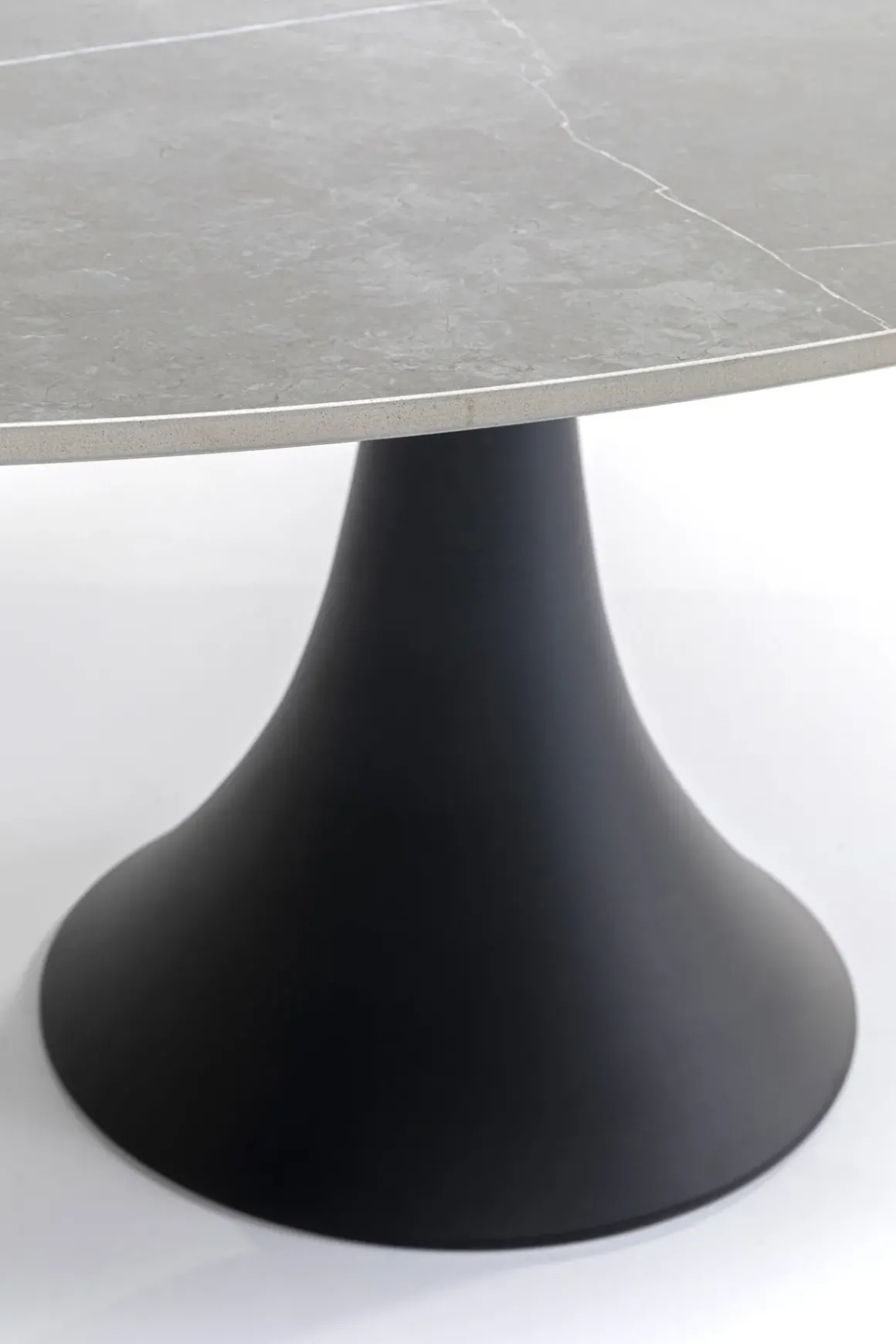 Matbord Grande Possibilita Oval - Sten/Svart, 180x120cm - KARE Design