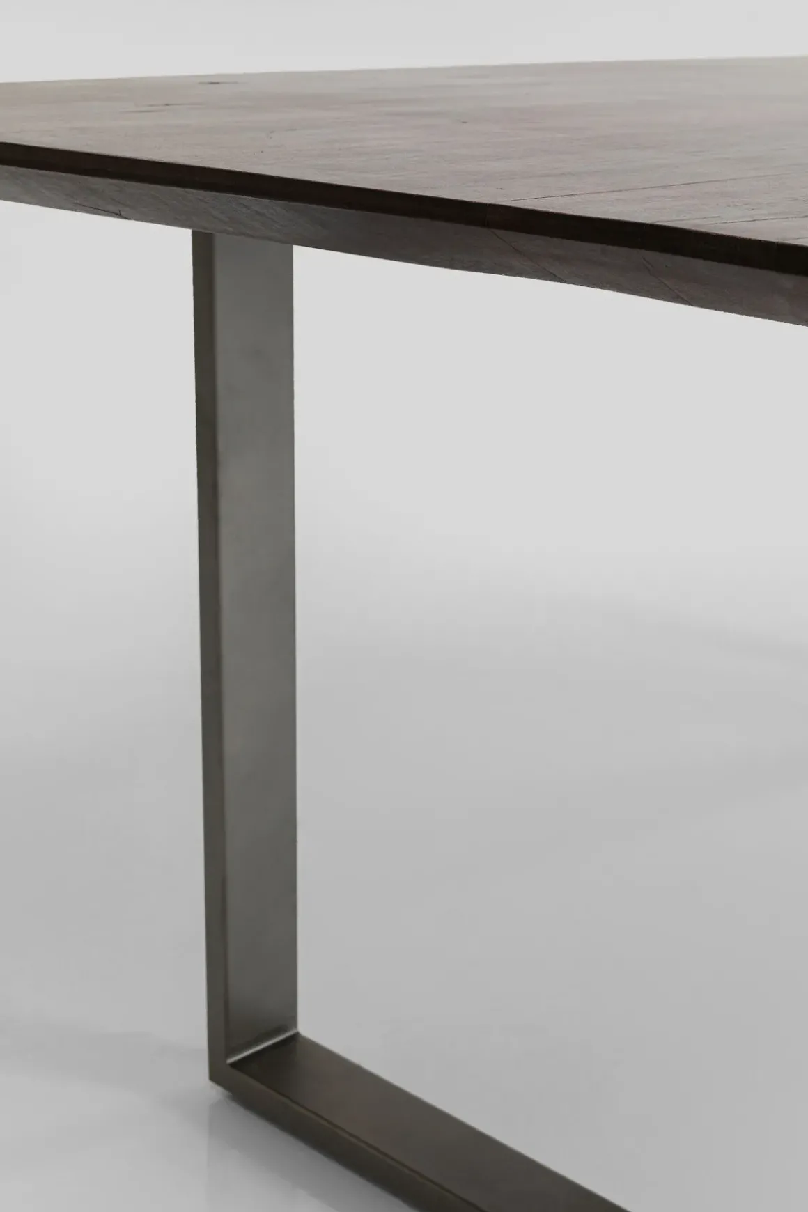 Matbord Symphony - Massivt Trä/Mörk Rå Stål, 180x90cm - KARE Design