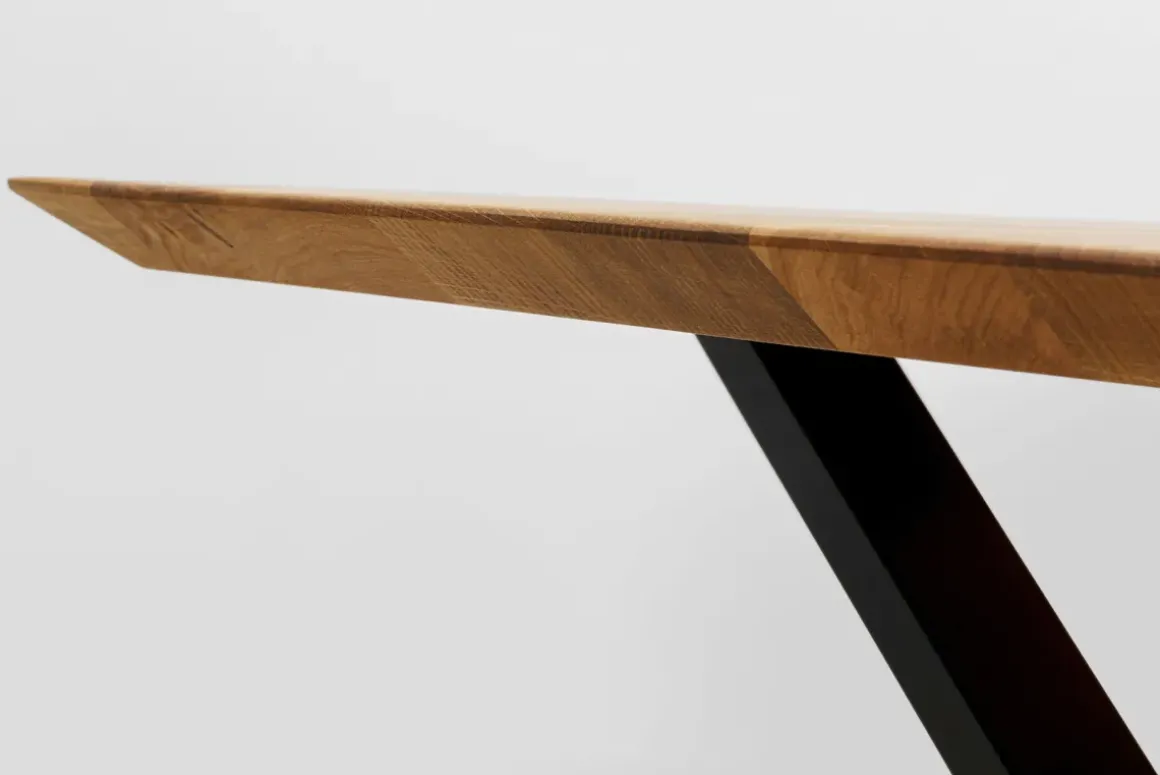 Matbord Symphony, 200x100cm - Massiv Ek/Svart Kryssben - KARE Design