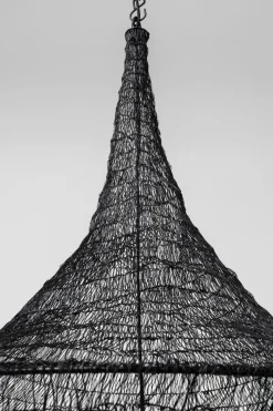 Pendel Cocoon Svart - Taklampa av nät, Ø89cm - KARE Design