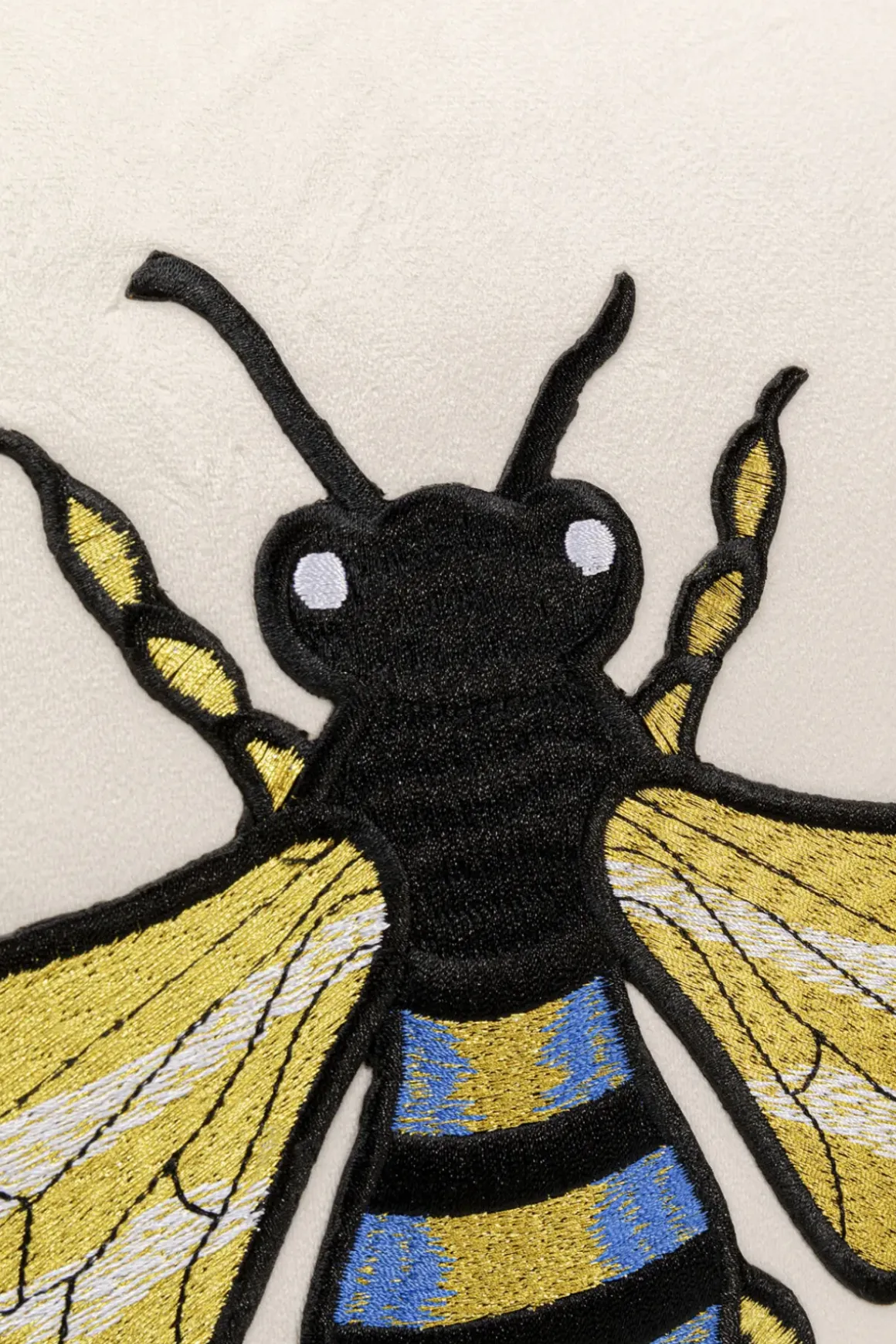 Prydnadskudde Bee - Vit, 45x45cm - KARE Design