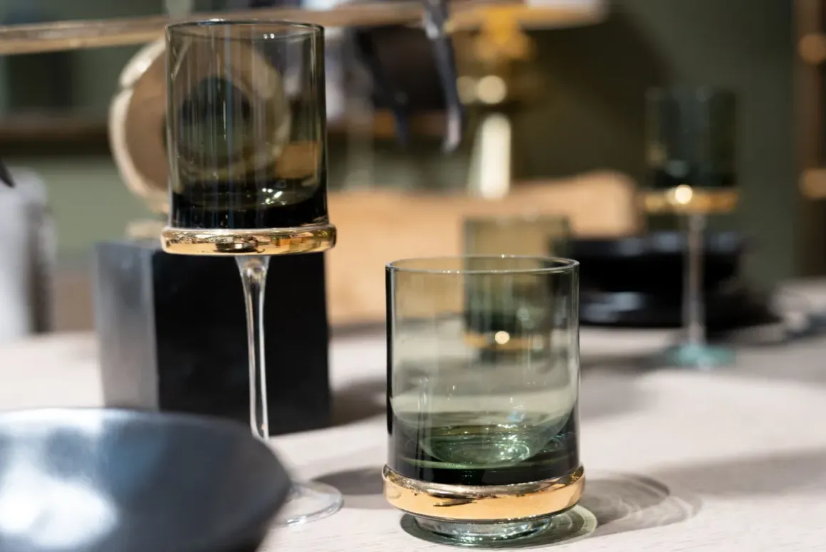 Rödvinsglas Innocent Smoke - KARE Design