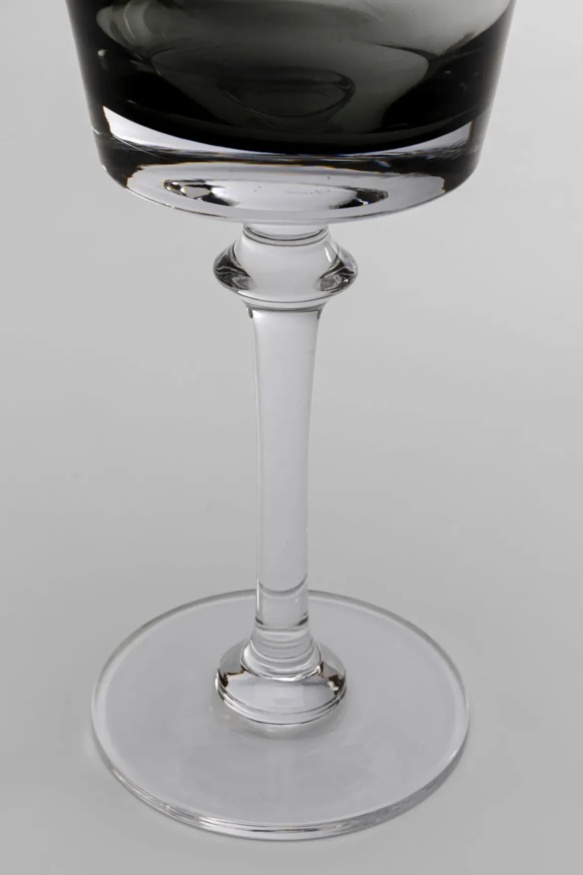 Rödvinsglas Mimi - Grå - KARE Design