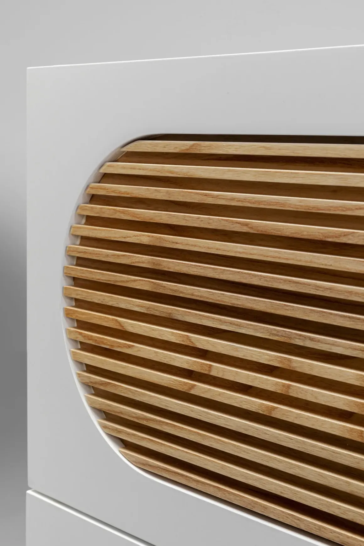 Sideboard Atomic - Natur/Vit, 183x76cm - KARE Design
