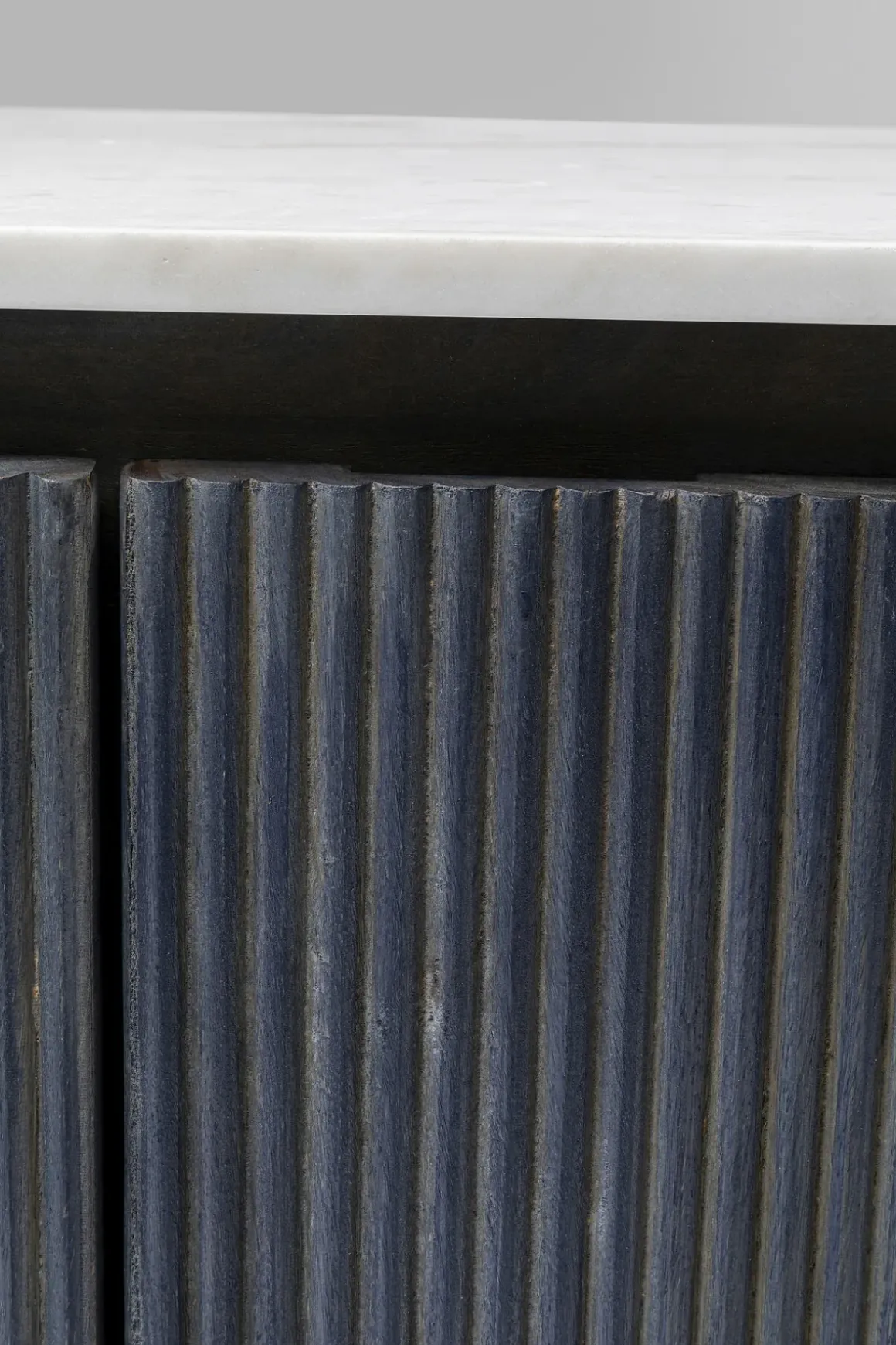 Sideboard Glenn - Mörkgrå Trästruktur/ Marmor, 75x160cm - KARE Design