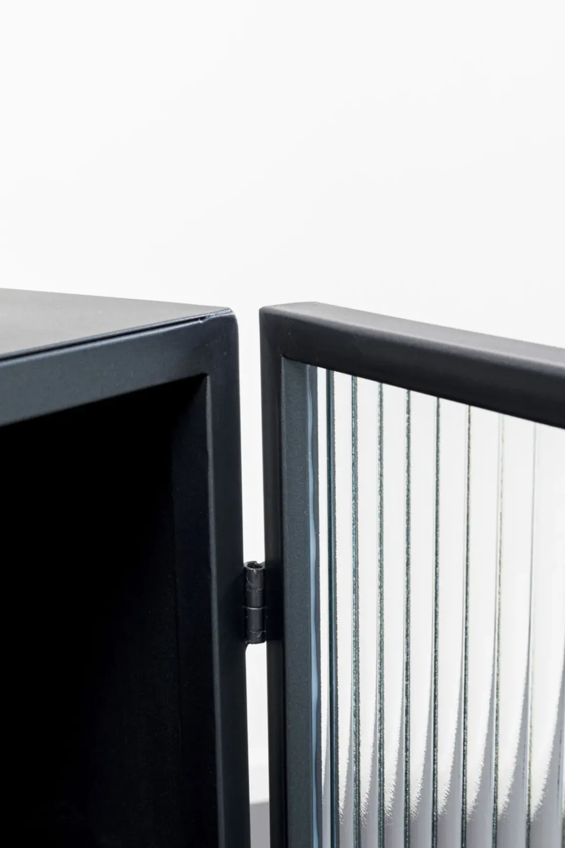 Sideboard San Diego - 3 dörrar, 150x90cm - KARE Design