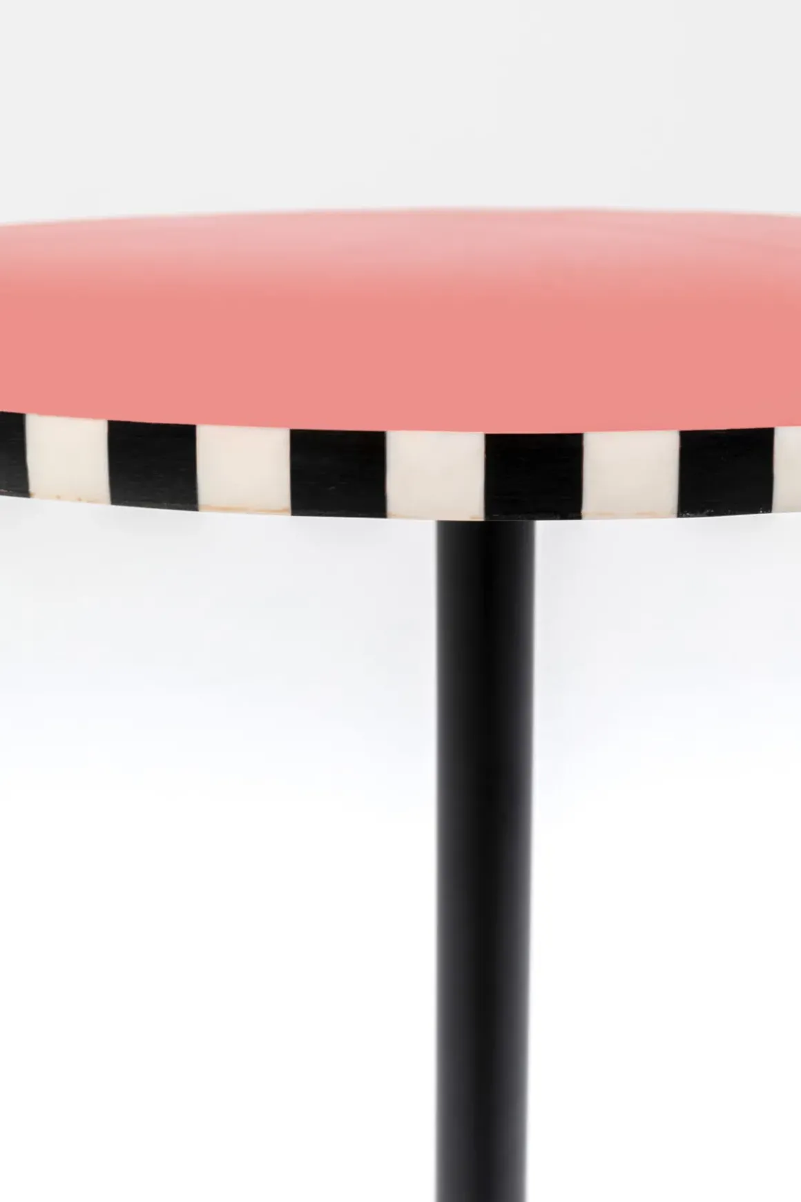 Sidobord Domero Checkers - Röd Ø40cm - KARE Design