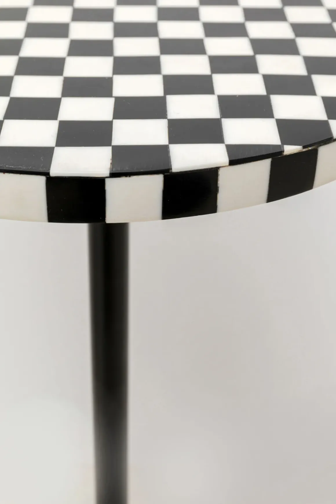 Sidobord Domero Chess - Svart/Vit Ø25cm - KARE Design