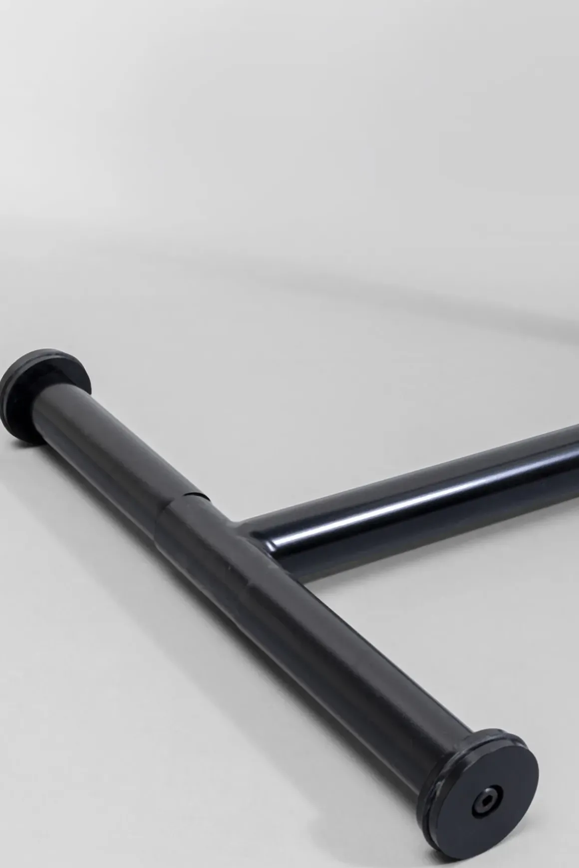 Sidobord Easy Living - Svart Ø46cm - KARE Design