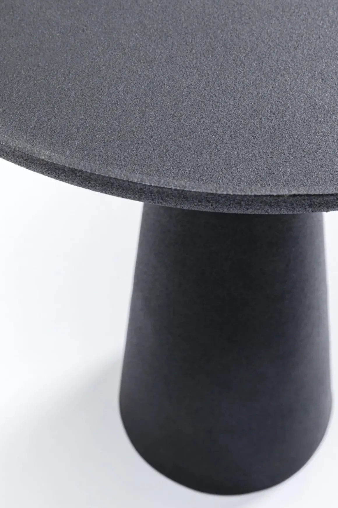 Sidobord Plateu Rund - Svart, Ø45cm - KARE Design
