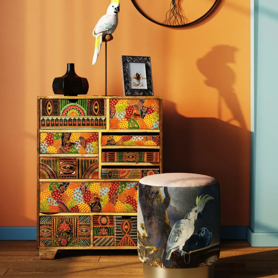Sittpuff Cherry Parrot - Papegojmotiv/Mässing 32cm - KARE Design