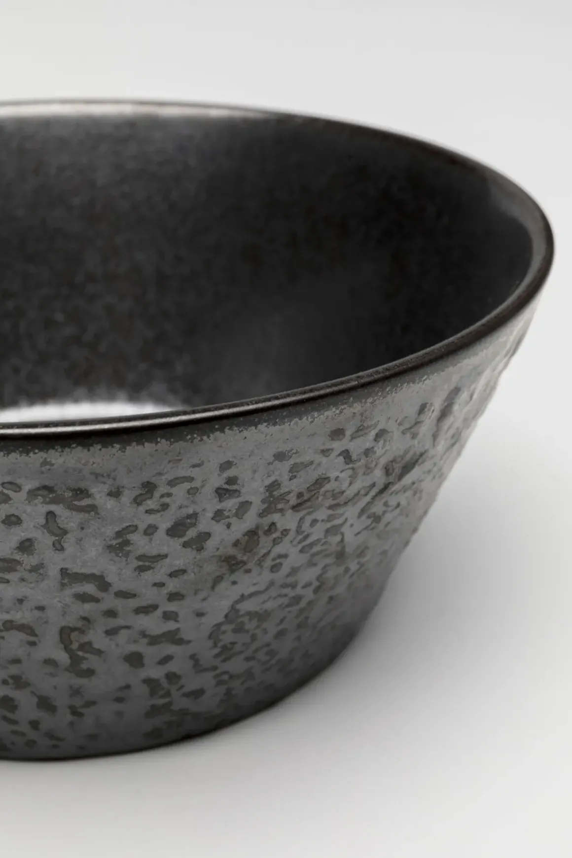 Skål Cosmos - Svart Ø15cm - KARE Design