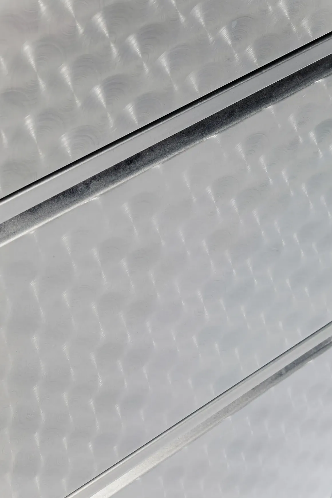 Skoskåp Caruso - Borstad Metall, 103x50cm - 3 Lådor - KARE Design