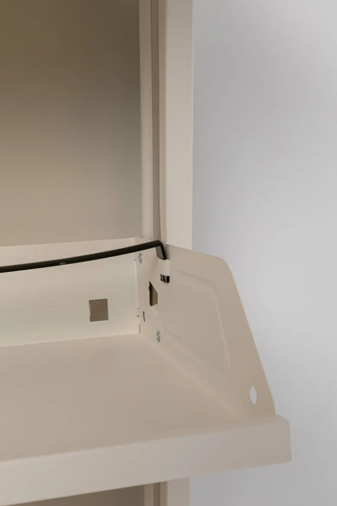 Skoskåp Caruso - Cream, 173x50cm - 5 lådor - KARE Design