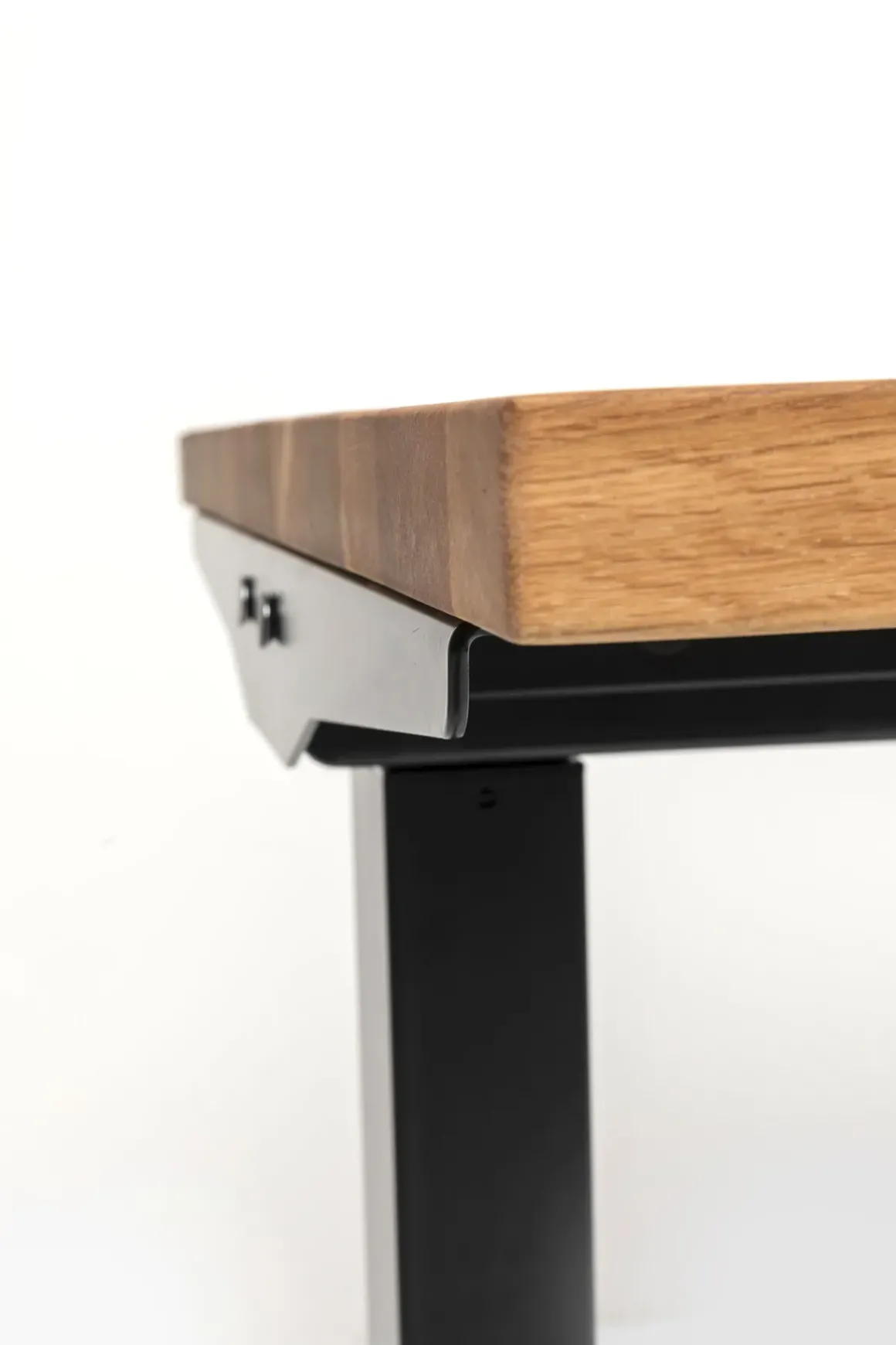 Skrivbord Jackie - Massiv Ek/Svart - Höj/Sänkbart, 160cm - KARE Design