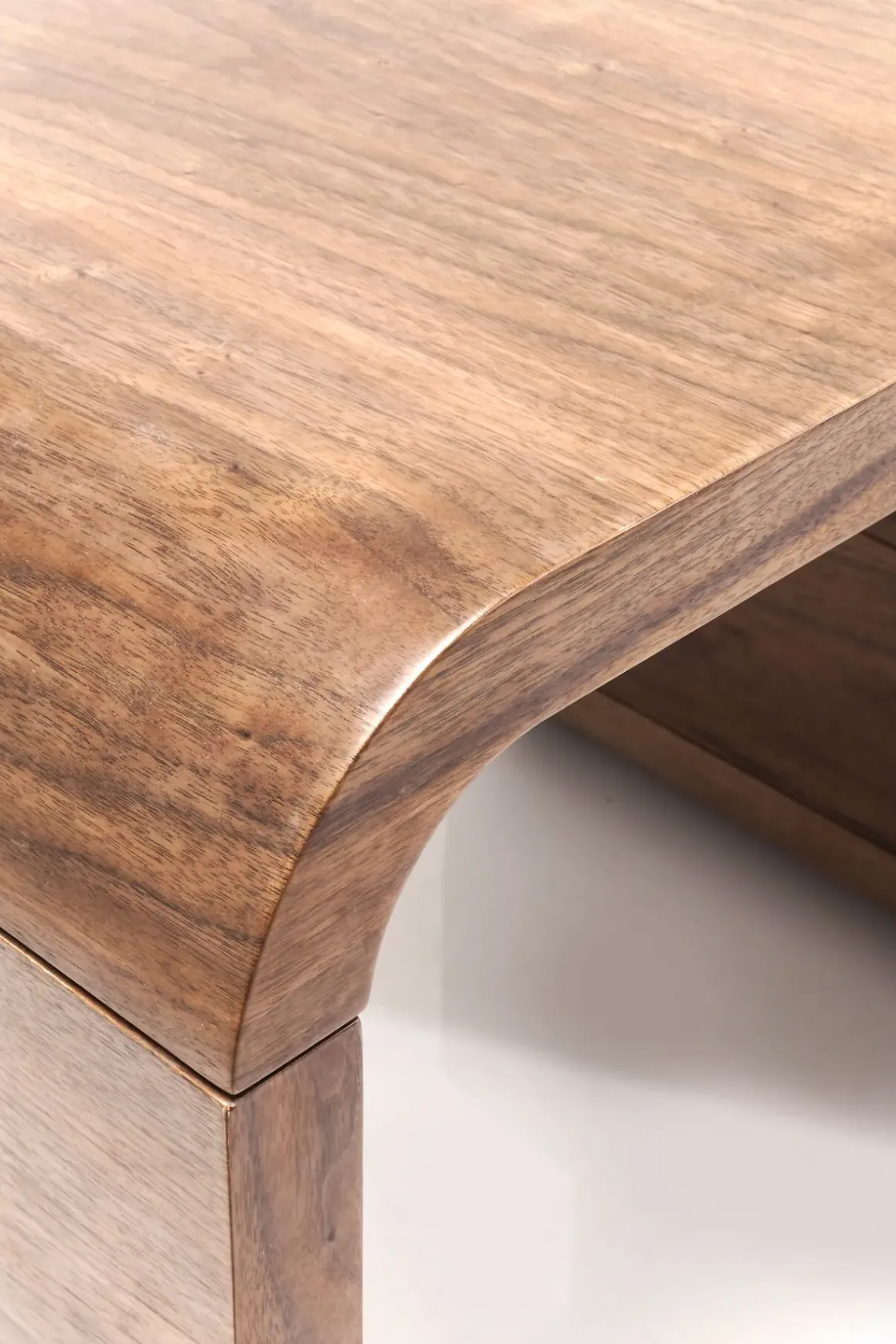 Skrivbord Snake - Valnöt, 150cm - KARE Design