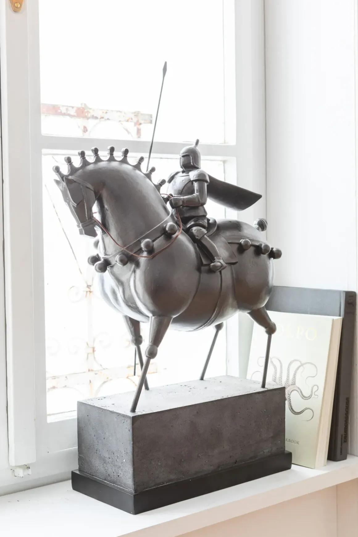Skulptur Black Knight - KARE Design